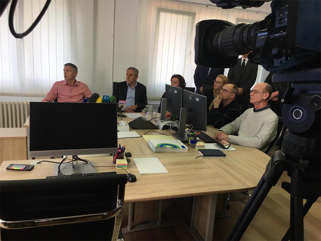 Operativno komunikacijski odjel i ophodarska služba